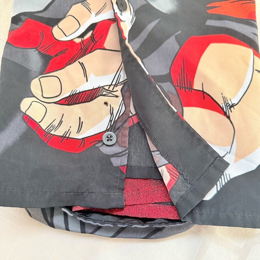 2001 Dragon Ball Z AOP short-sleeve button-up shirt Super Saiyan Goku L Flawed - Picture 8 of 8